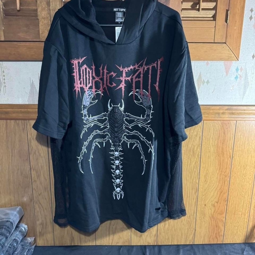Hot Topic Toxic Fate Scorpion Horned Mesh Sleeve Hoodie Black XL NEW